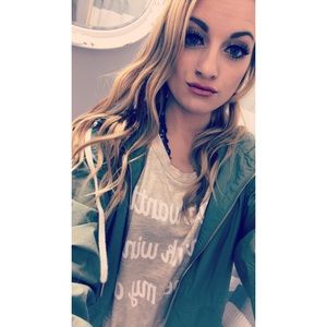 Meet your Posher, Sydney